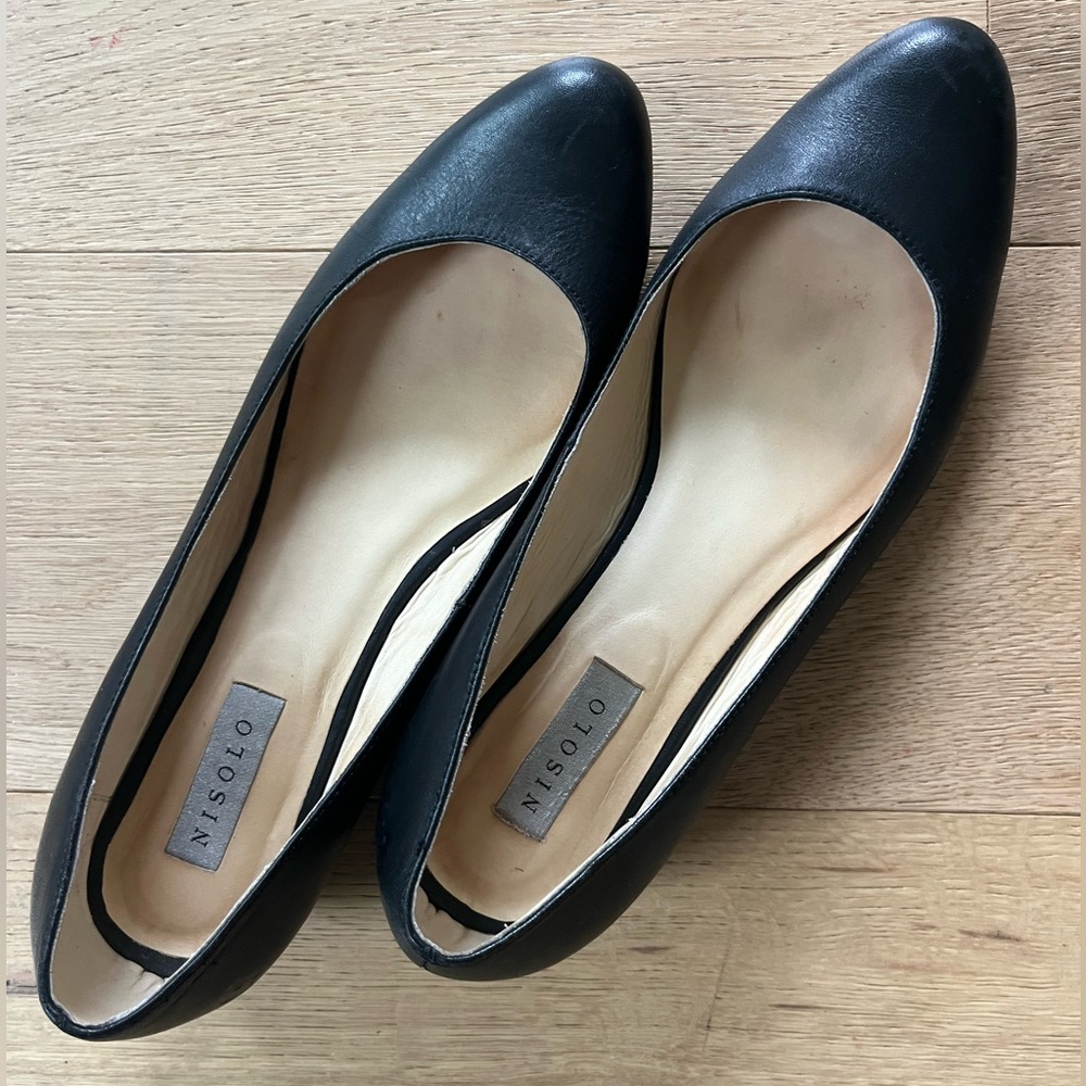 Nisolo Women's Black Leather Flats